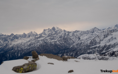 Best Time to Do Kedarkantha Trek