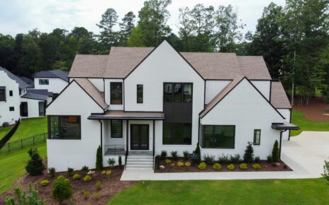 Best Places to Buy a Luxury Home Near Charlotte, NC in 2026